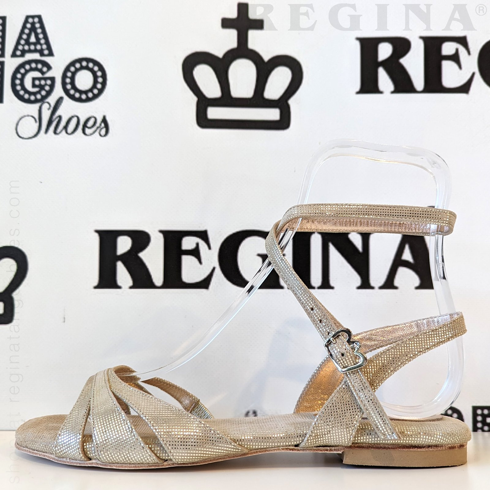 E3 twins flat 44