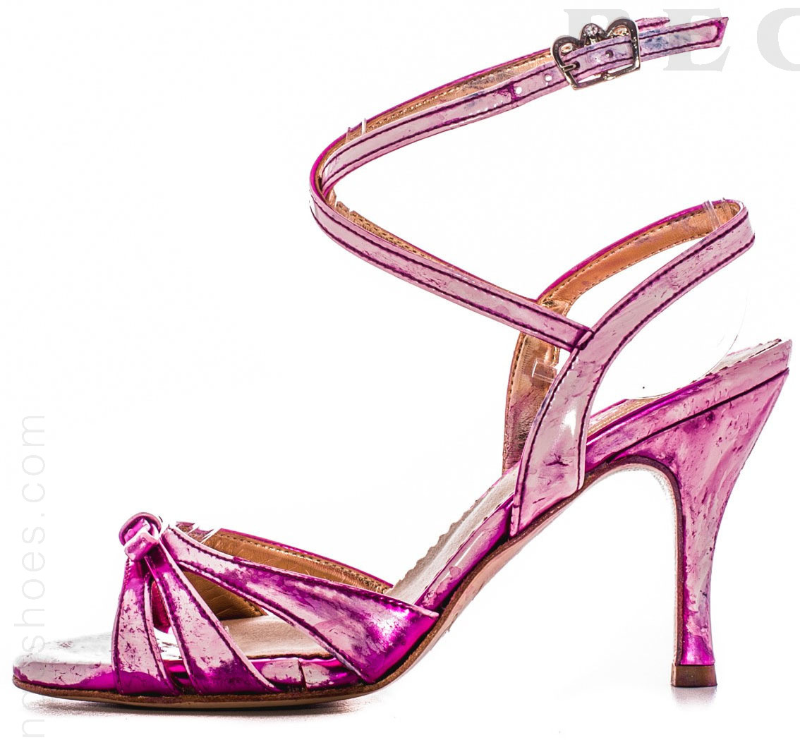 Olivia twins 15c